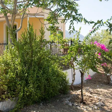 Σπίτι διακοπών Garden In Vathy *